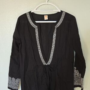 Tropical Escape | Black Embroidered Beach Coverup Size Medium